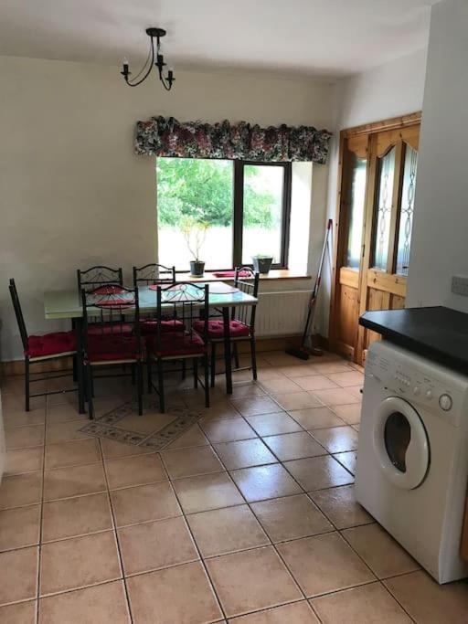 Castlegregory-Seaside 2 Bedroomed Cottage Εξωτερικό φωτογραφία