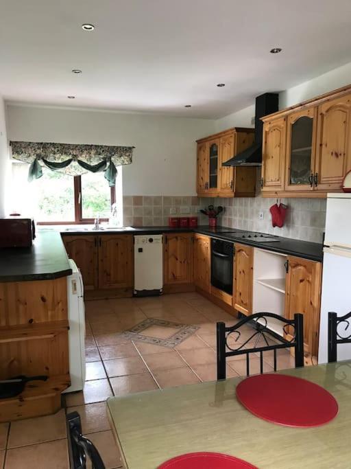 Castlegregory-Seaside 2 Bedroomed Cottage Εξωτερικό φωτογραφία